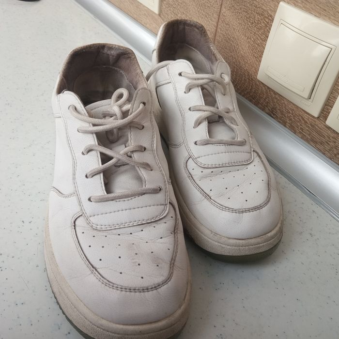 Обувь женская кроссовки