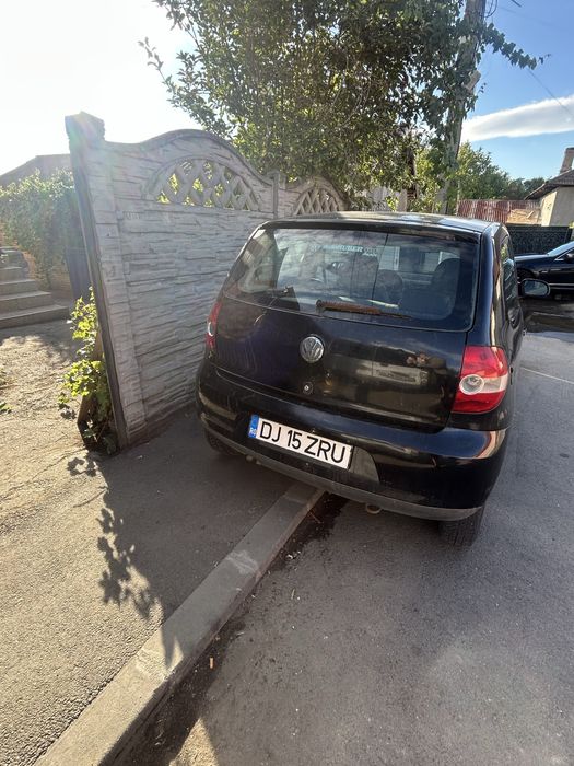 volkswagen  fox .