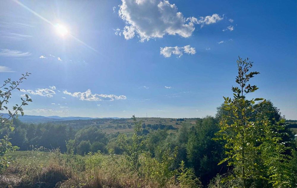 Vanzare teren intravilan 8,600 mp (direct de la proprietar, comision 0%), jud SV