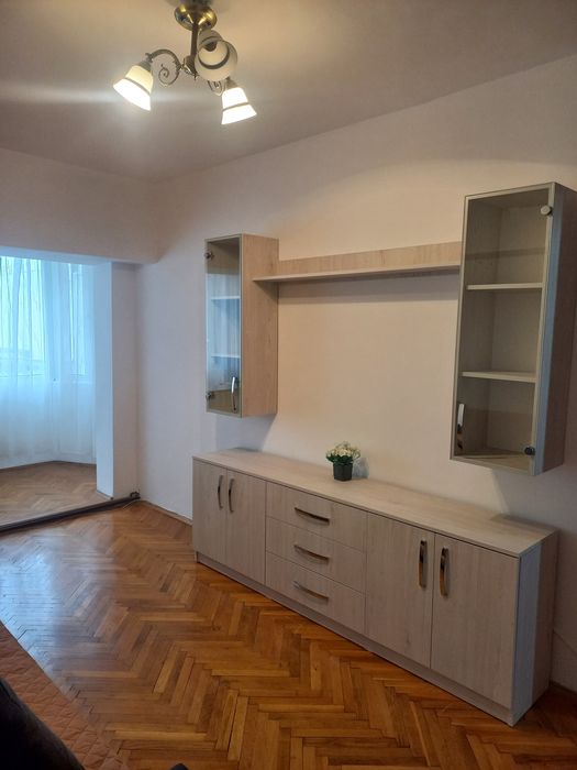 Inchirieri apartament două camere