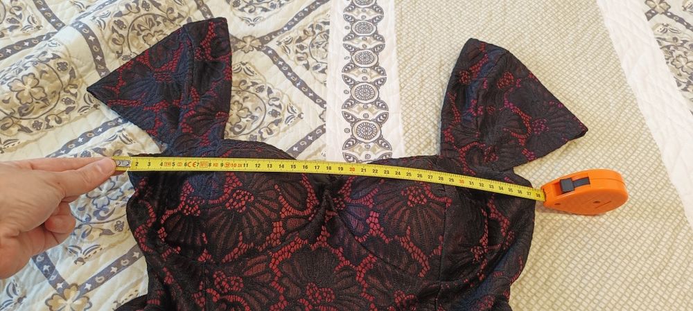 Rochiță  Artista ,eleganta, pentru dama ,măsura 38