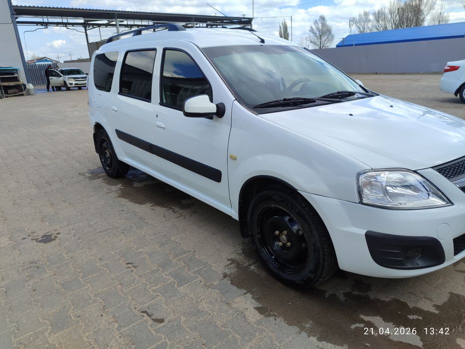 Ларгус продам в отличном сост.