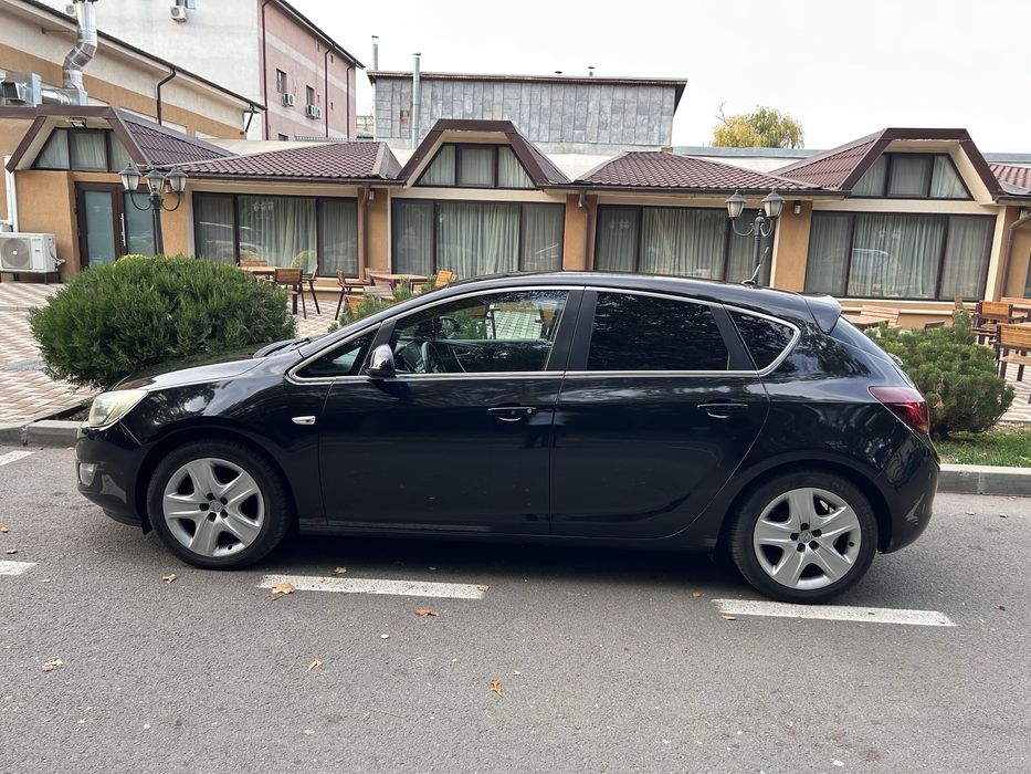 Vand Opel Astra J 1.4
