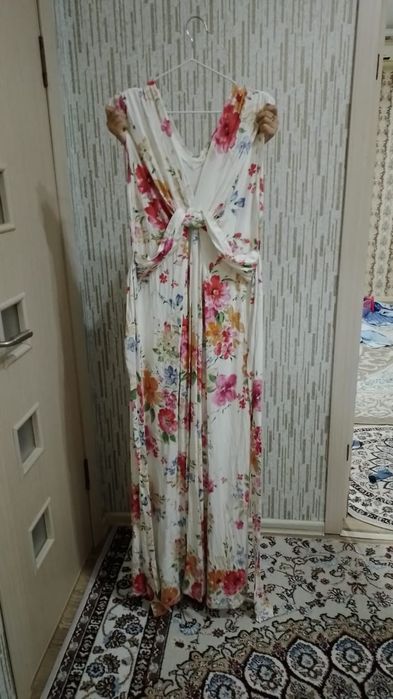Продаются платья производства Турция