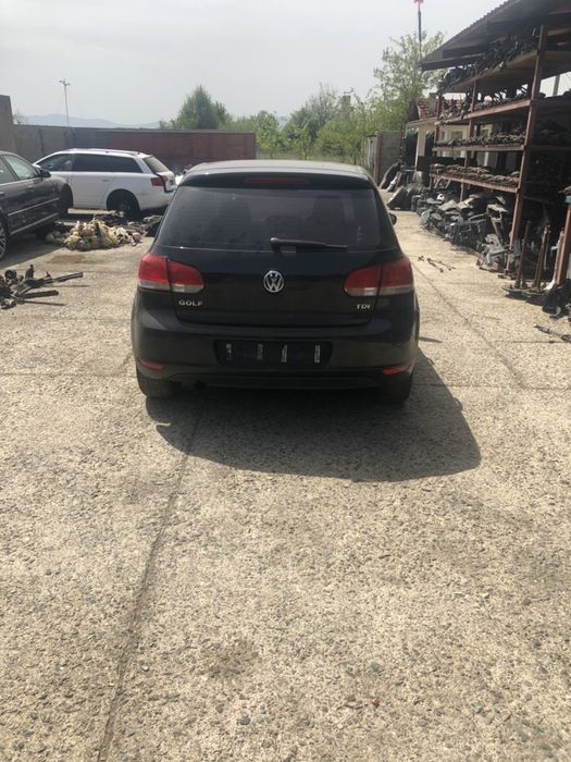 Голф 1.6 тди на части