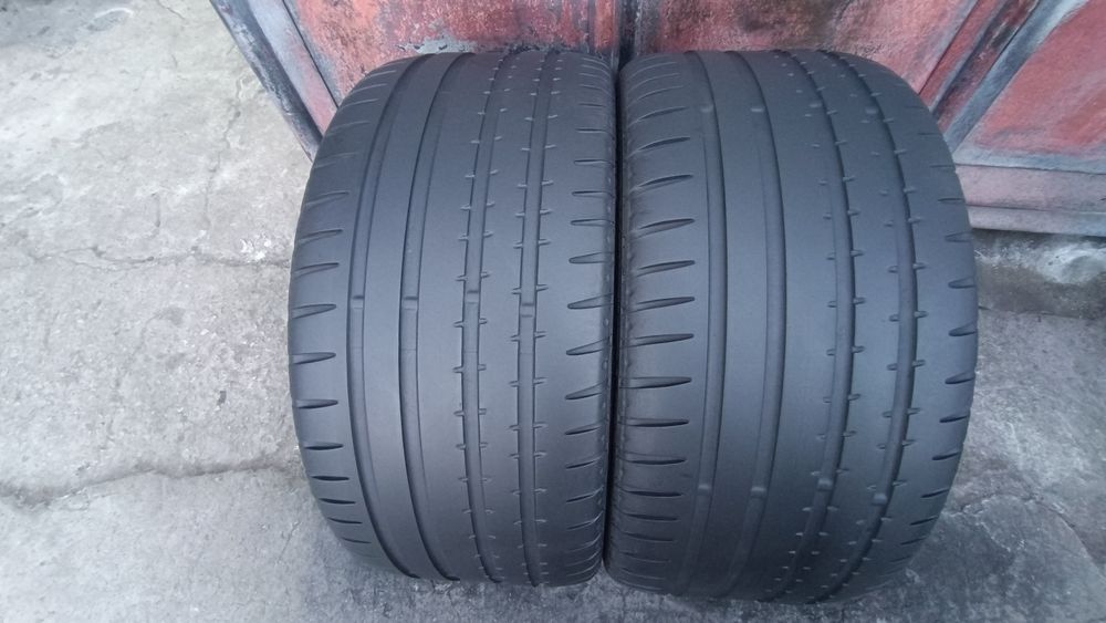 255/35/18 Continental