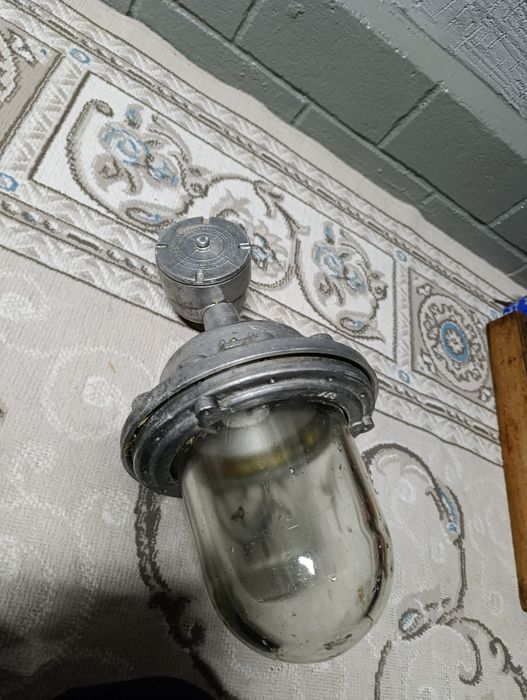 Прожектор СССР продается