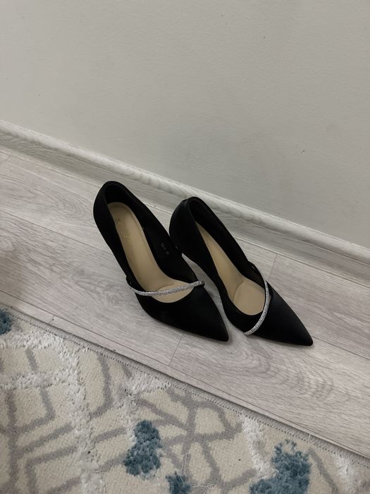 Размер-36, бір рет қана киілген