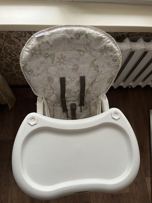 Детский стол для кормления