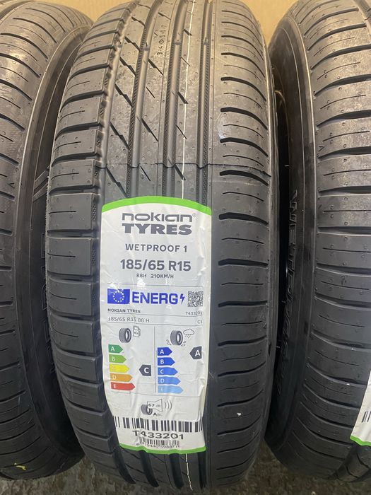 Roti vara R15 NOI Dacia Logan Lodgy Dokker Sandero 185/65R15 Nokian NOI