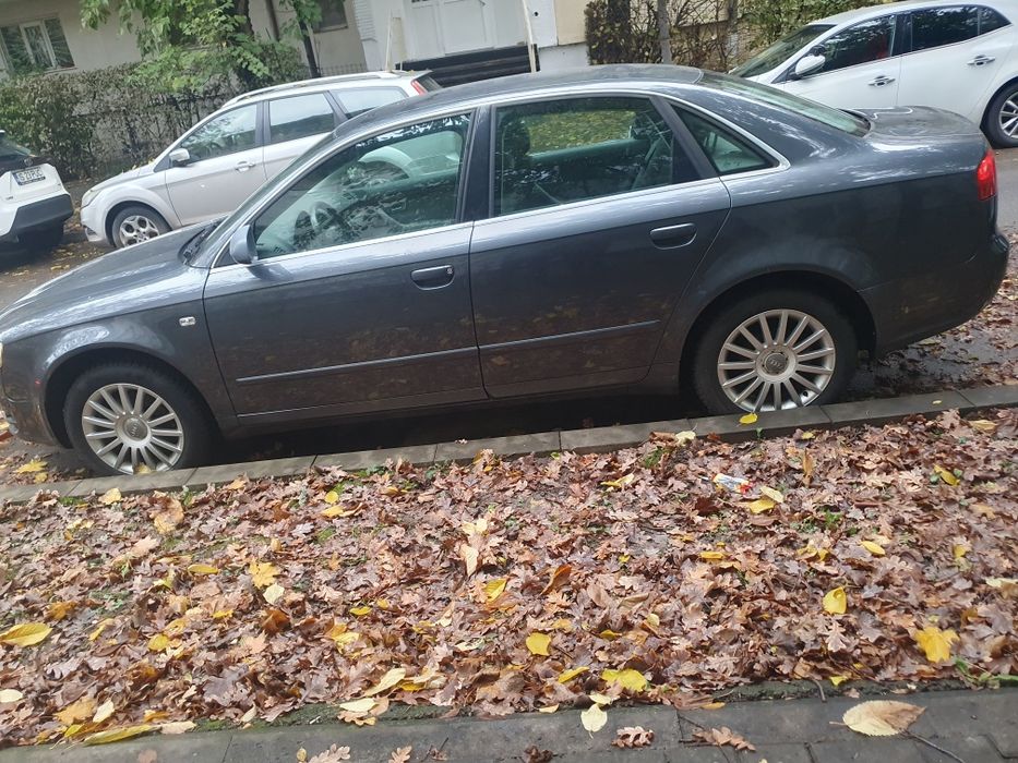 Vând A4 în stare foarte bună