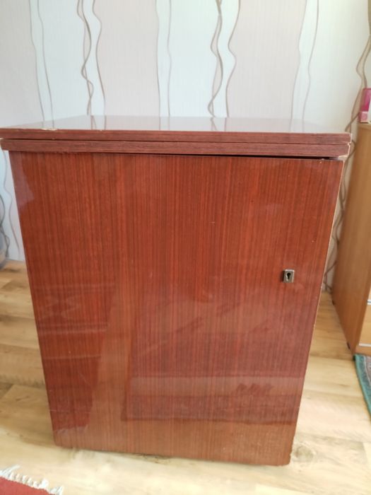 Швейная машина " Подольск 142"