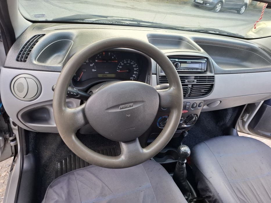 Fiat punto 2001  седан