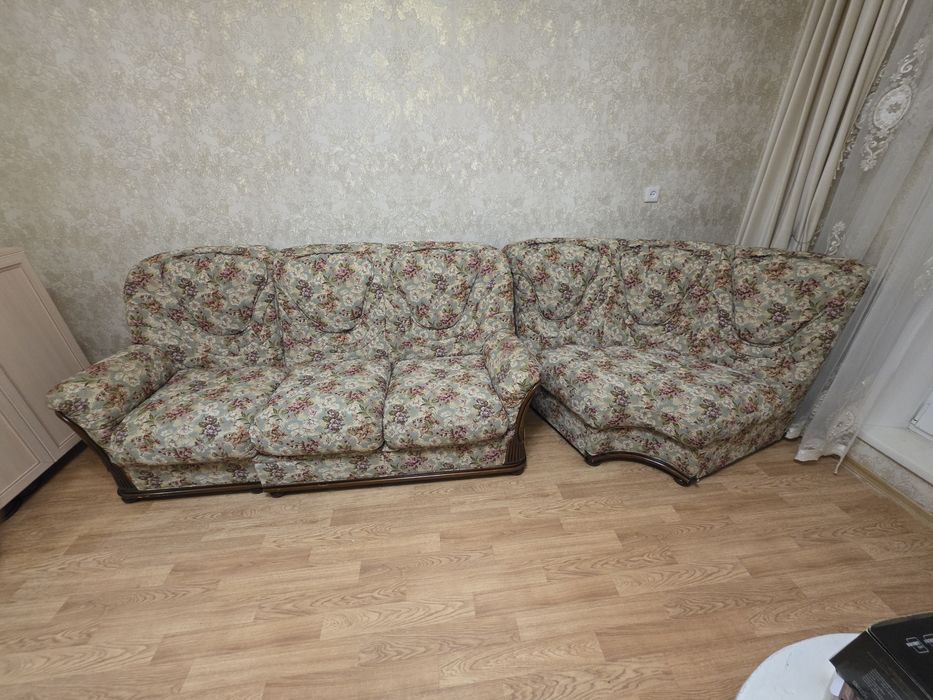 Продам итальянский диван
