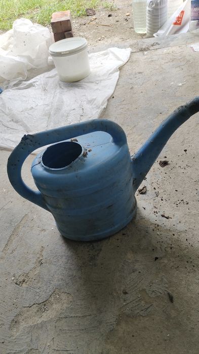 Продам лейки разные