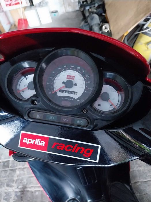 Scuter aprilia sr50