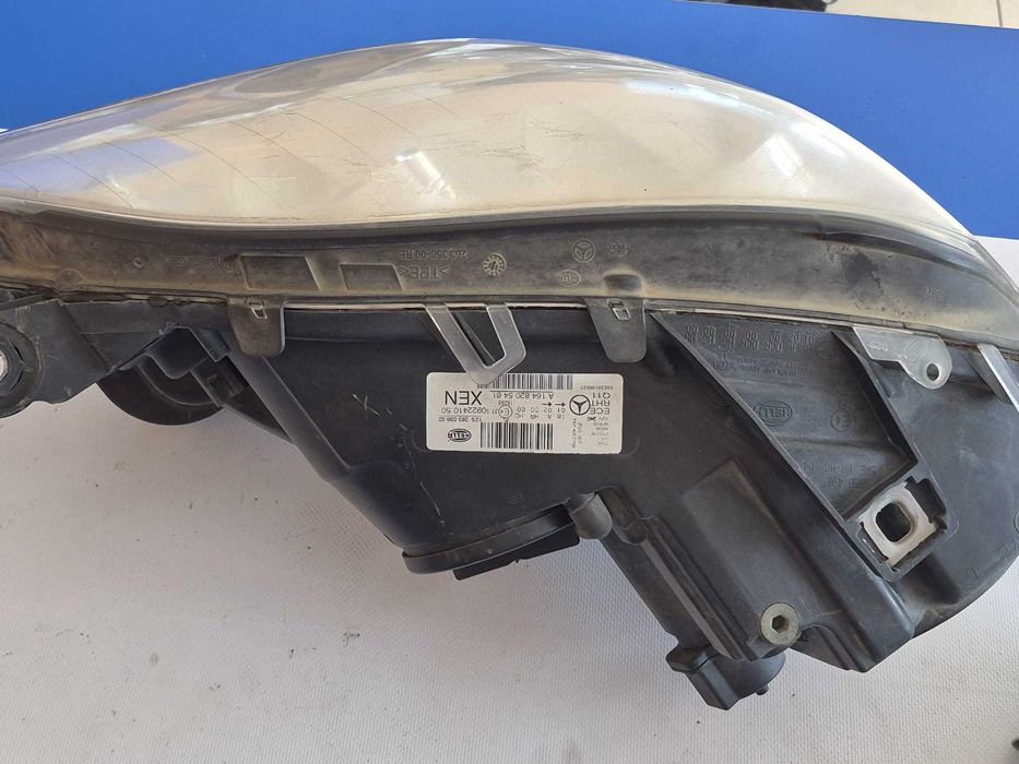 far dreapta Mercedes-Benz  ML (w164), an 2006- 2011 A 164 820 54 61