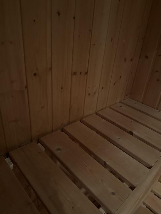 Продам сауну и бассейн-джакузи