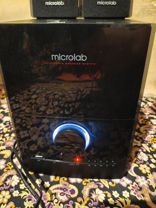 Microlab M-500U sotiladi