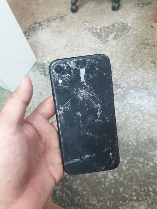 Айфон ХР 64Гб срочно