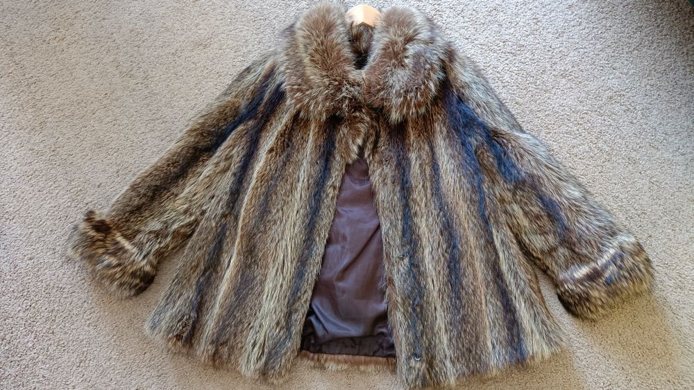 Продаю шубку авто леди  из Енота