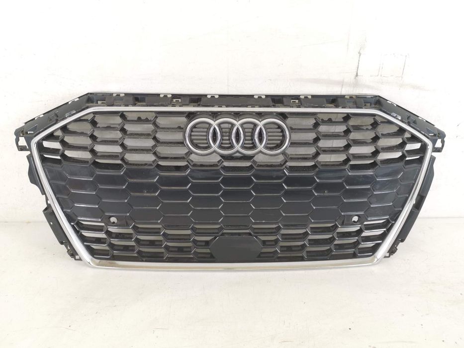 Решетка Радиатор Ауди А3 / Audi A3 8Y [ - ] С-Линия Оригинална В Добро