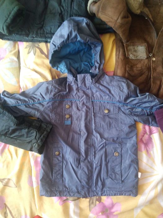 Тегин ,Отдам даром куртка 2-9жасқа ұлға