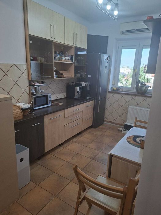 apartament 2 camere decomandat