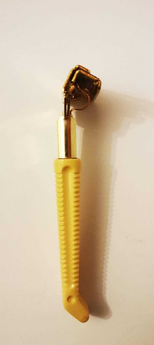 Aparat de barbierit clasic PAL Injectomatic de tip injector (Schick)