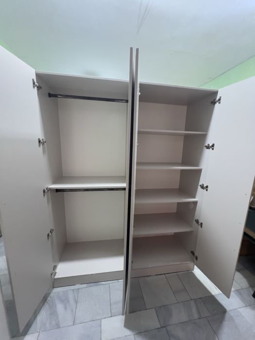 Шкаф 4-х дверный— Стиль и практичност