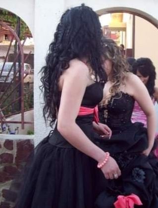 Абитуриентска рокля