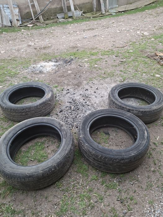 Продам летние  шины