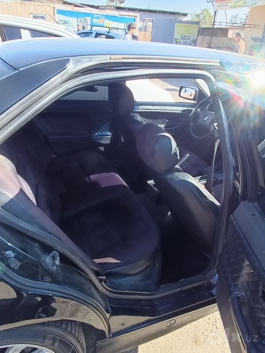 BMW E36 sotiladi.