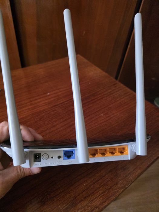 Продается Роутер tp-link