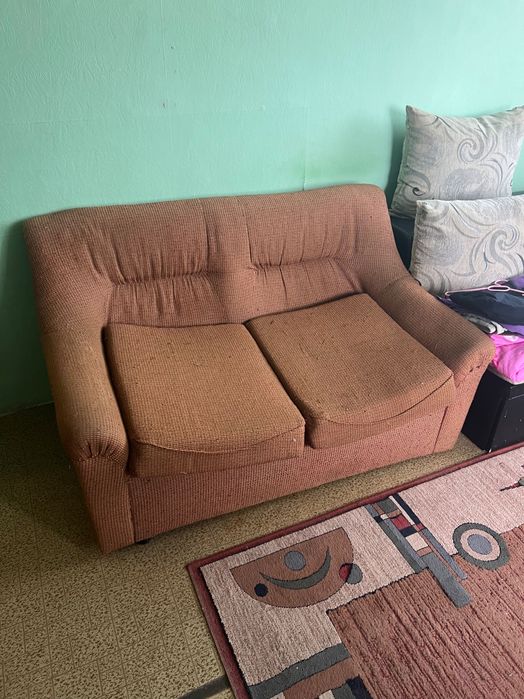 комплект диван, красло, и два фотьойла