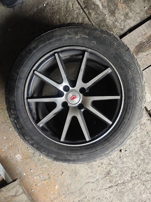 Комплект дисков с шинами R15