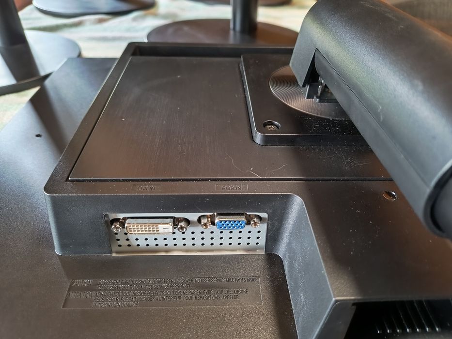 Монитор-Samsung Syncmaster S22b420bw 22" ,LED, LCD,1680 x 1050