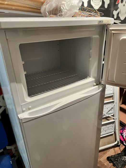 Продается холодильник