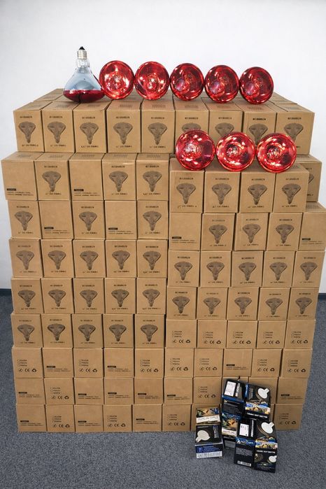 Инфракрасная лампа 100,150,200,250ватт  
Кулланиши: Товукхоналар