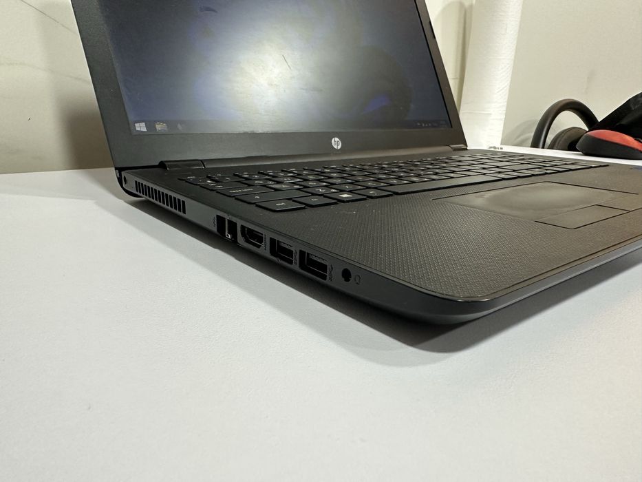 Рабочий ноутбук HP