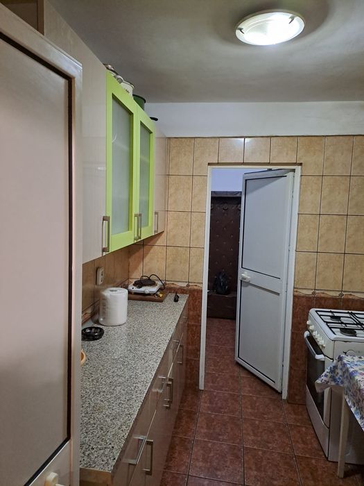 Vând apartament 3 camere Slatina