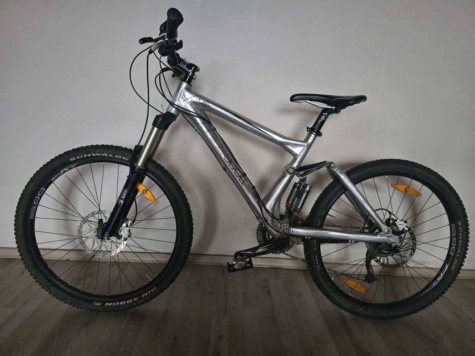 Bicicleta Scott Genius, M, 26".