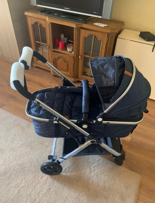 Продам коляску, легкая и маневренная