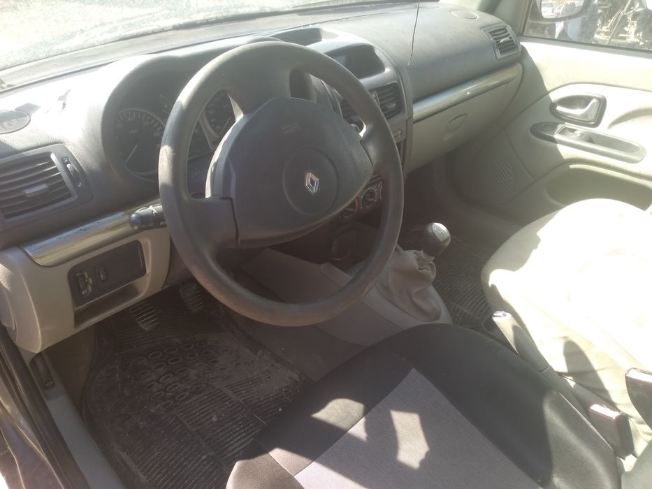 Рено Клио 1.5 dci Renault clio.1.5 dci. Само на части