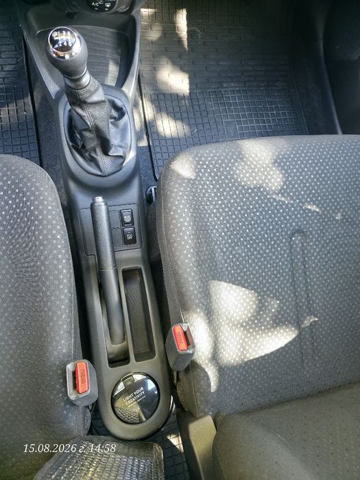 TOYOTA YARIS 2 [12.2010 ]