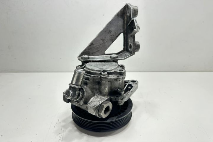 Pompa servodirectie  LH2113605 BMW Seria 3 E90/E91/E92/E93 seria