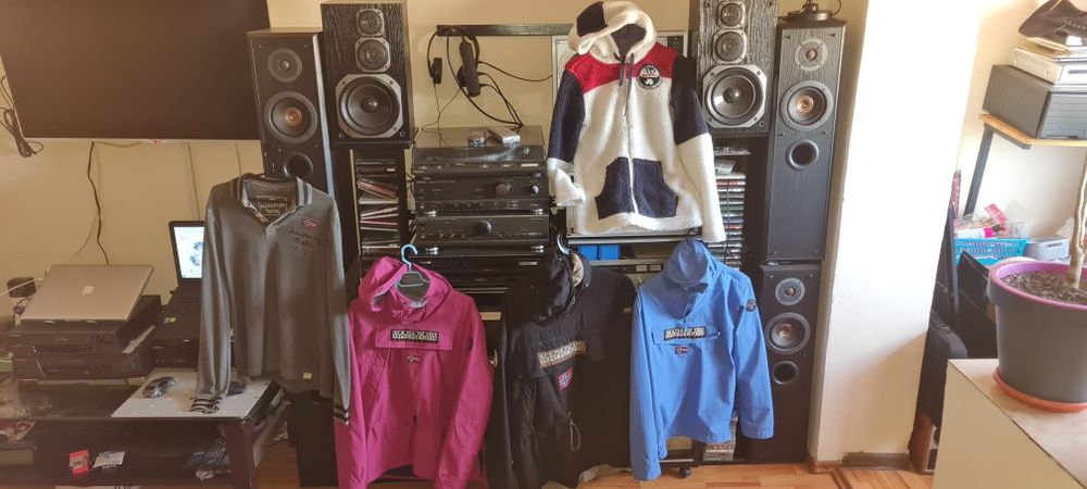 Geaca napapijri,mammut haglofs,jack,napapijri,vaude,Columbia.