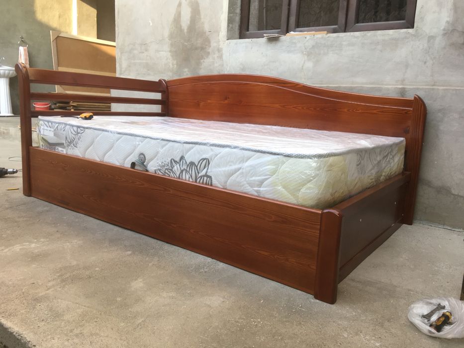 Кровати из дерево на заказ