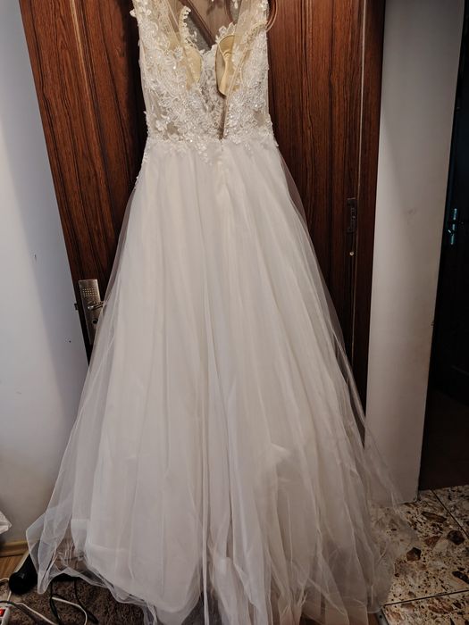 Vand rochie de mireasa