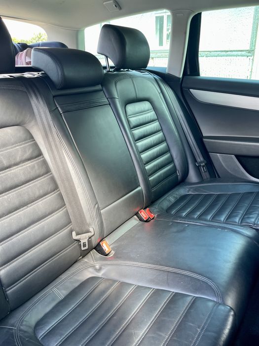 VW Passat B7 2.0 TDI 170 CP DSG 4MOTION • Piele • Navi • 285.010 km